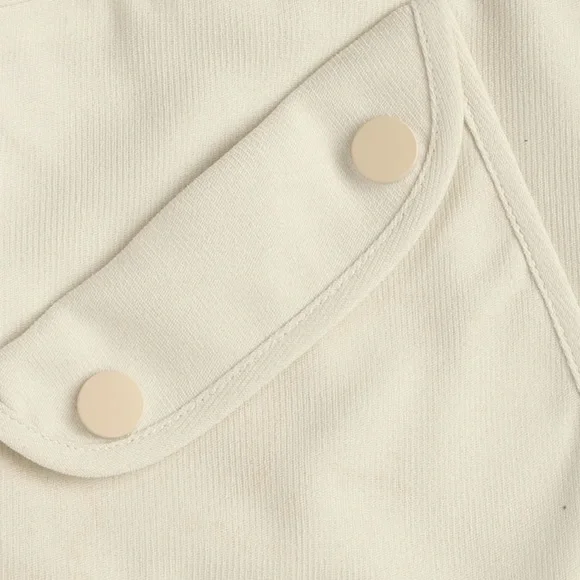 Solid mid waist button pocket shorts - Picture 6 of 6